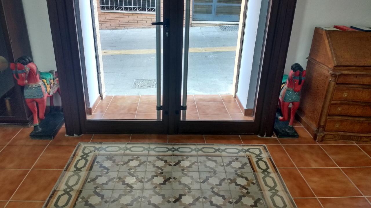 Hotel Boutique Nomadas Malaga Bagian luar foto