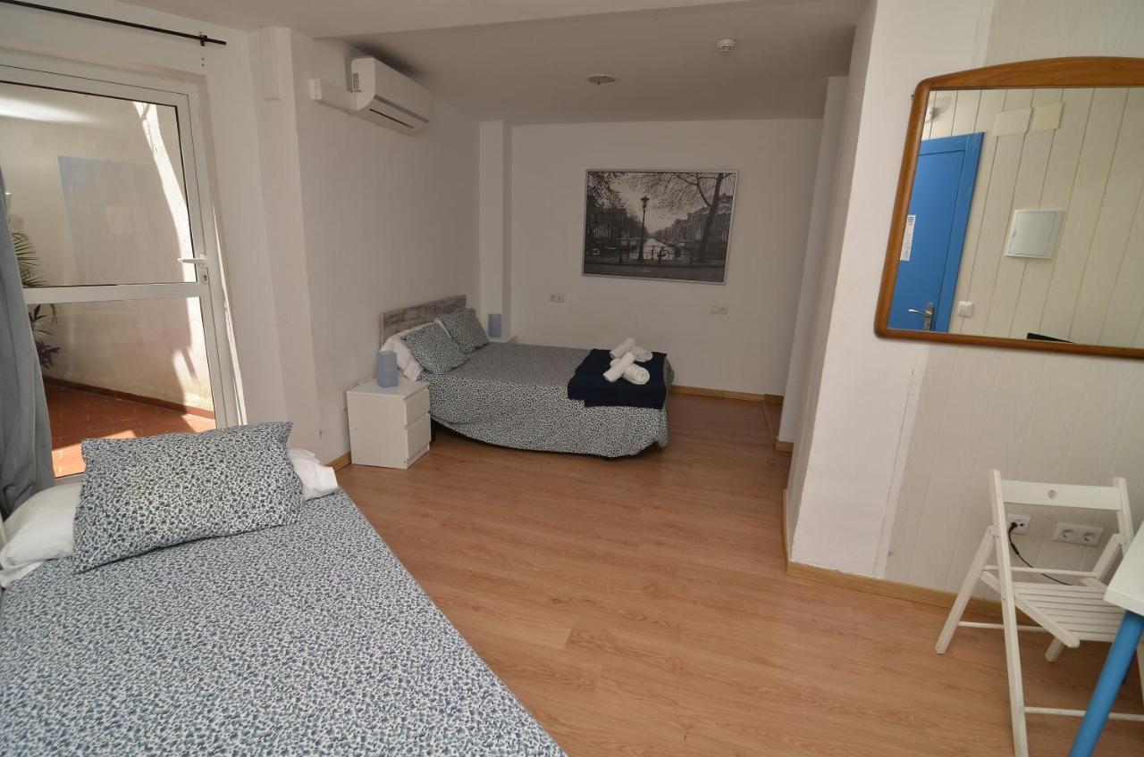 Hotel Boutique Nomadas Malaga Bagian luar foto